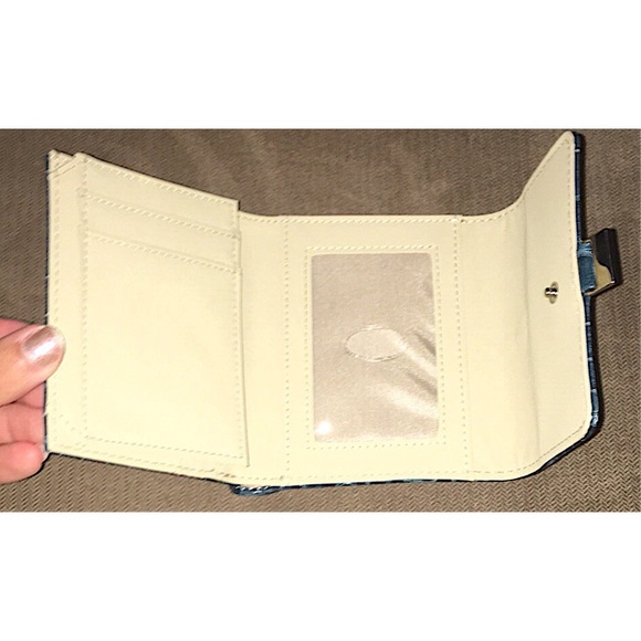 Liz Claiborne Tri-Fold Snap Wallet - Picture 5 of 8